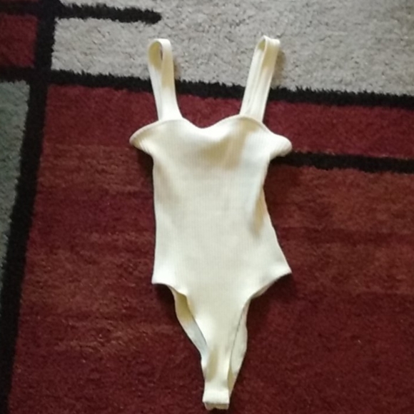 Tilly's Pants - pastel yellow body suit